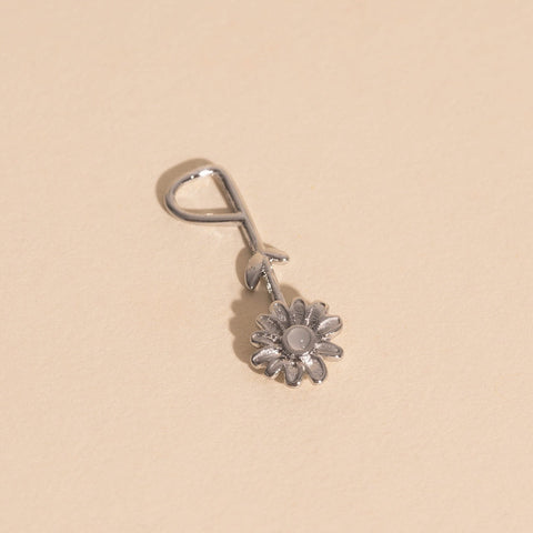 Dainty Daisy Necklace Charm
