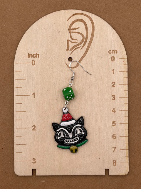 Retro Santa Cat Dangle Earrings
